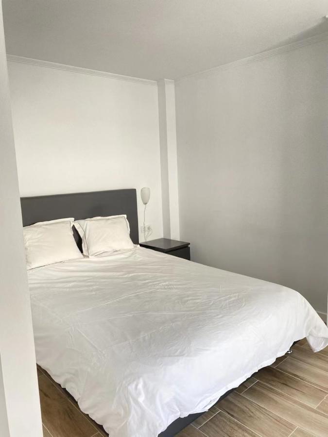 Zhenyu Gasthof Barcelona